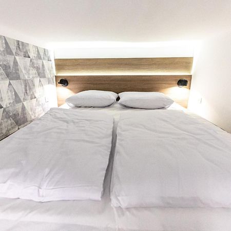 Zeus Design Apartments Wina Ruang foto
