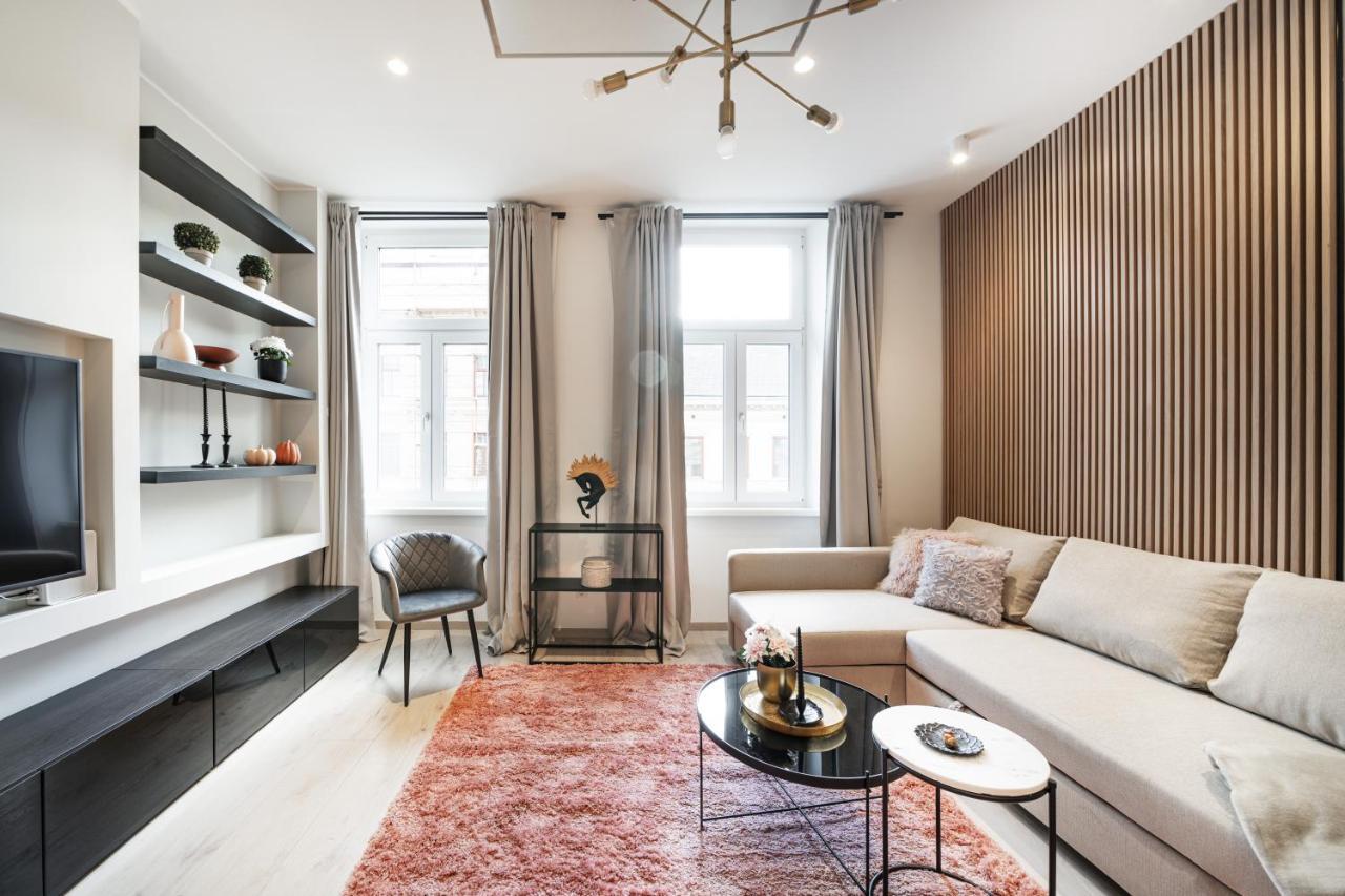 Zeus Design Apartments Wina Bagian luar foto