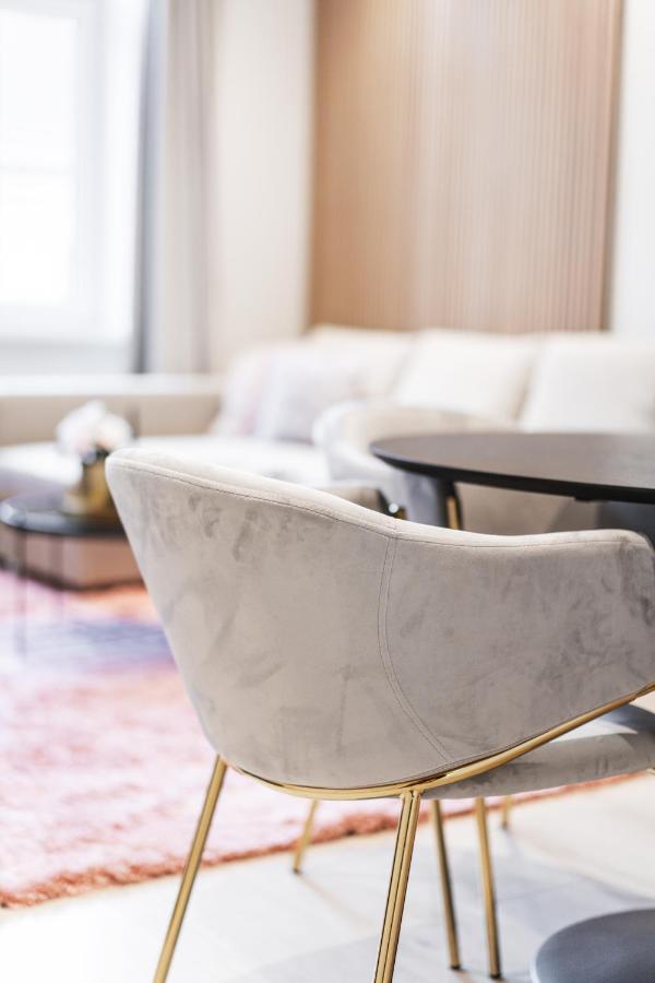 Zeus Design Apartments Wina Bagian luar foto