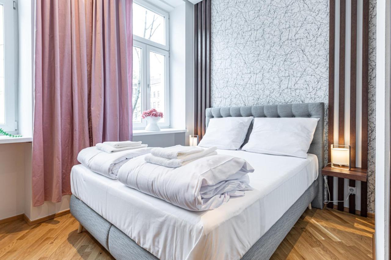 Zeus Design Apartments Wina Bagian luar foto