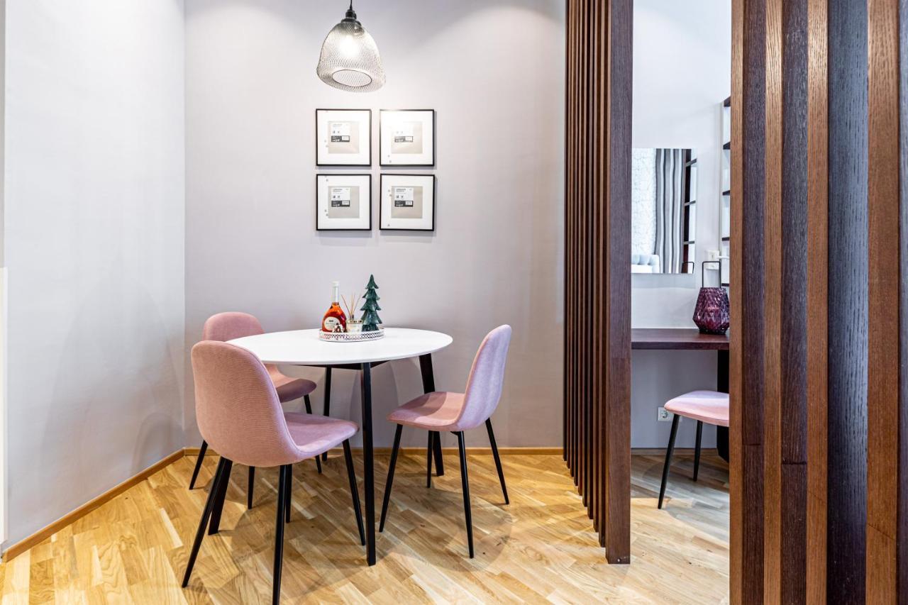 Zeus Design Apartments Wina Bagian luar foto